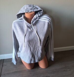 NWOT Girls Adidas Pullover Hooded Crop Sweatshirt Fleece Gray Size Medium 12/14